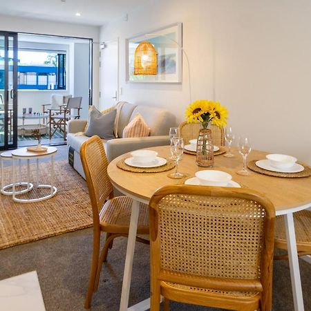 Апартаменты Central Sunny Perch 2 Bed 1 Bath Крайстчёрч Экстерьер фото